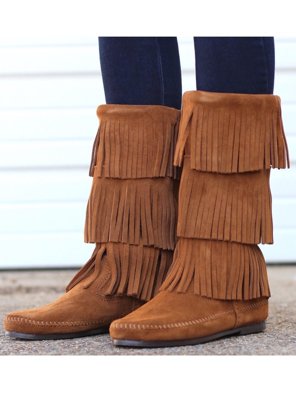 MINNETONKA 3-Layer Fringe suede Boot Size 11 moccasin style boho western cowgirl